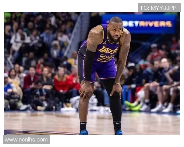 足球明星中谁的外貌与詹姆斯相似引发球迷热议