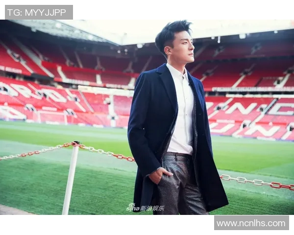 足球明星街头时尚穿搭解析展现个性魅力与运动风格的完美结合